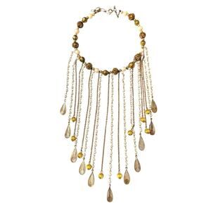 Beautiful gold tone necklace 15 inch